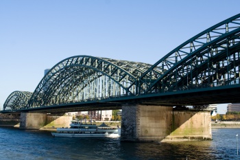 Hohenzollernbrücke.jpg